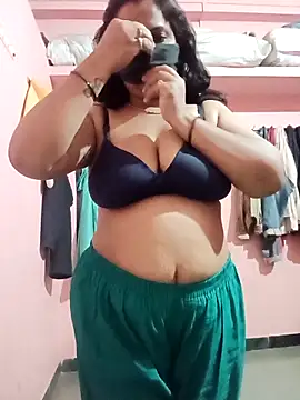 Snapshot of Miss-Dolly07 chatting on April 2026 03:14:01 PM Miss-Dolly07 online show from April 2026 03:14:01 PM