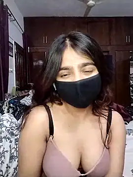 Snapshot of Ishaa_22 chatting on April 2026 07:33:02 PM Ishaa 22 online show from April 2026 07:33:02 PM