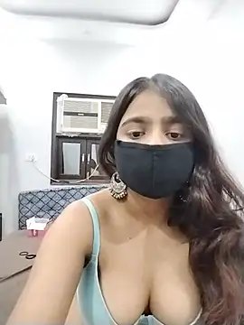 Snapshot of Ishaa_22 chatting on June 2026 08:24:01 PM Ishaa 22 online show from June 2026 08:24:01 PM