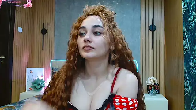 Snapshot of KatarinaHeaven chatting on May 2026 09:01:02 PM KatarinaHeaven online show from May 2026 09:01:02 PM