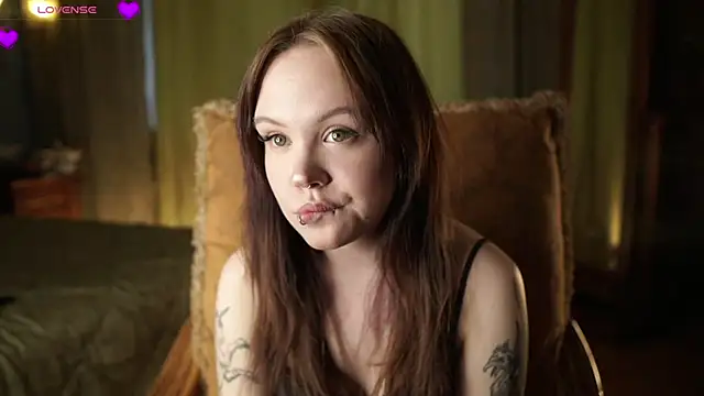 LeahAllsop online show from April 2026 04:26:02 AM