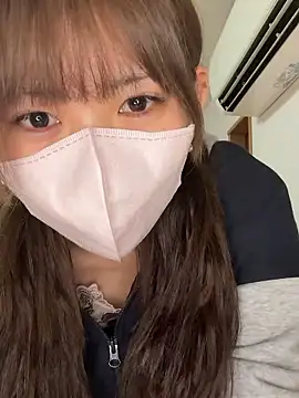 EMIRI 0426 online show from March 2026 03:18:01 PM