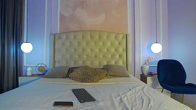 Snapshot of LiaTrainor chatting on March 2026 12:45:01 PM LiaTrainor online show from March 2026 12:45:01 PM