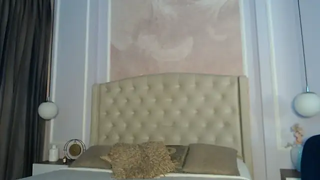 Snapshot of LiaTrainor chatting on March 2026 12:42:02 PM LiaTrainor online show from March 2026 12:42:02 PM