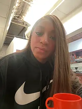 Snapshot of LiaTrainor chatting on March 2026 12:31:02 PM LiaTrainor online show from March 2026 12:31:02 PM