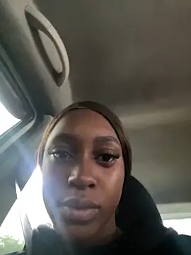 Snapshot of LiaTrainor chatting on March 2026 12:44:01 PM LiaTrainor online show from March 2026 12:44:01 PM