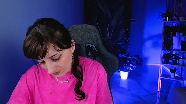 EmmaWheelers online show from April 2026 02:25:02 PM