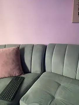 Snapshot of Im_Luuu chatting on March 2026 01:11:02 PM Im Luuu online show from March 2026 01:11:02 PM