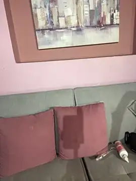 Snapshot of Im_Luuu chatting on April 2026 11:17:01 AM Im Luuu online show from April 2026 11:17:01 AM