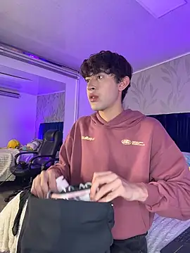 Snapshot of MatthewMoore_ chatting on April 2026 01:03:01 AM MatthewMoore online show from April 2026 01:03:01 AM