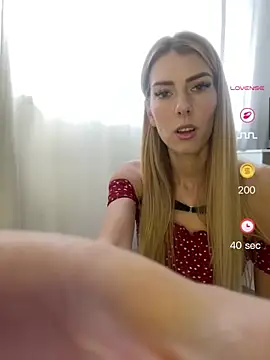 Snapshot of SoniaXOXO chatting on April 2026 12:14:01 PM SoniaXOXO online show from April 2026 12:14:01 PM