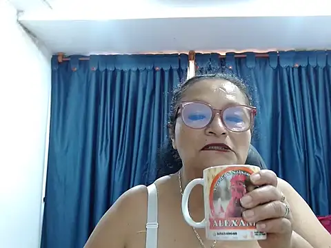 Snapshot of _BellaNocturna chatting on March 2026 10:14:01 PM BellaNocturna online show from March 2026 10:14:01 PM