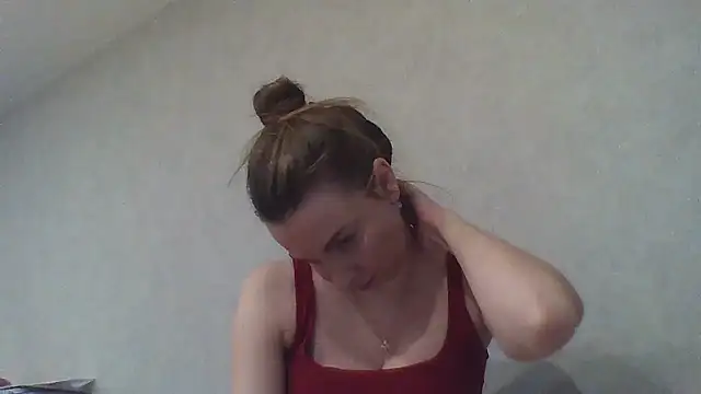 Luna2547 online show from March 2026 09:08:01 PM