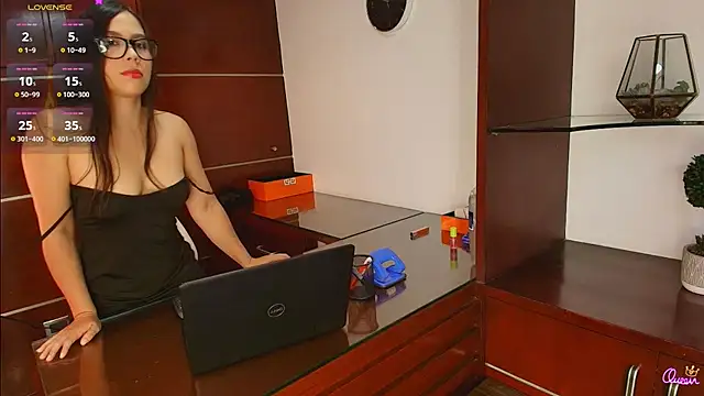 LauriLenix online show from March 2026 03:55:02 PM