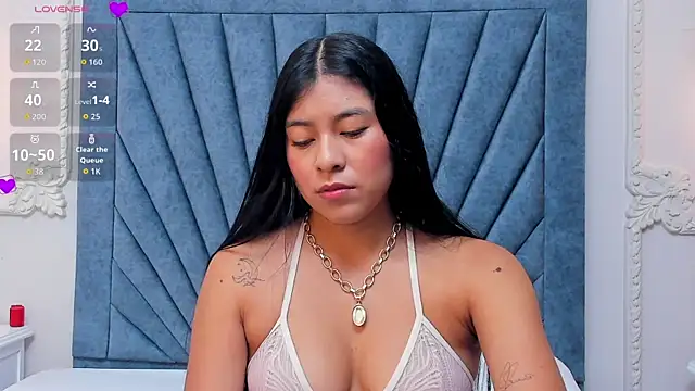 Snapshot of Leandra-Johnson chatting on April 2026 01:45:02 PM Leandra-Johnson online show from April 2026 01:45:02 PM