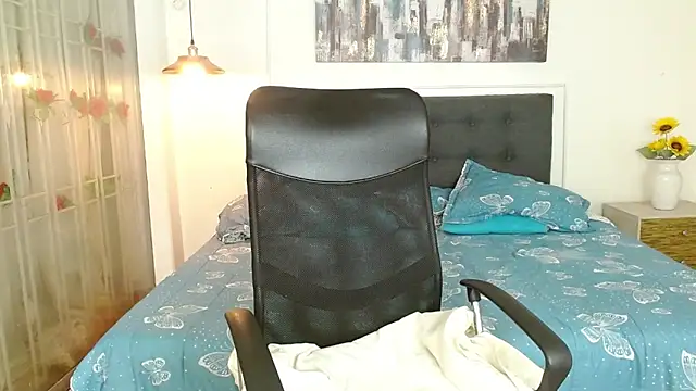 samanthachop online show from April 2026 01:33:02 PM