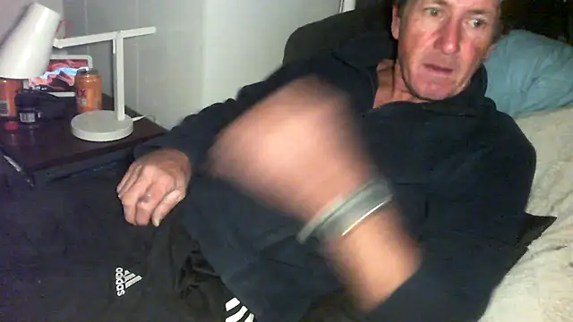 MrBombasticxxx online show from April 2026 05:21:01 PM