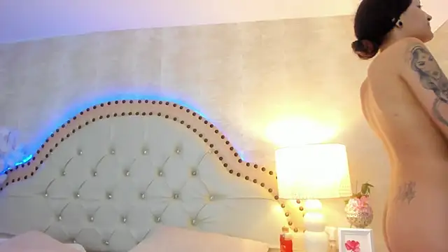 Snapshot of EllaEvanzz chatting on March 2026 08:48:01 PM EllaEvanzz online show from March 2026 08:48:01 PM