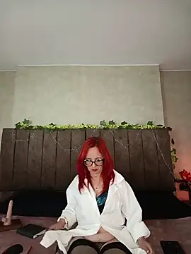 Snapshot of MarianaaMonsalve chatting on March 2026 07:31:02 PM MarianaaMonsalve online show from March 2026 07:31:02 PM