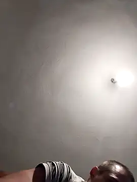 Snapshot of Mahmaze chatting on April 2026 02:04:01 AM Mahmaze online show from April 2026 02:04:01 AM