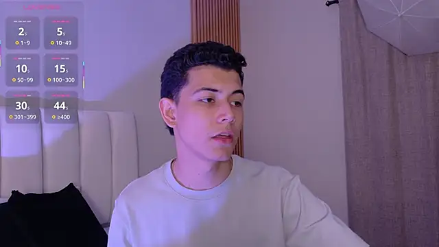 Snapshot of nicocrown chatting on March 2026 07:28:02 PM nicocrown online show from March 2026 07:28:02 PM