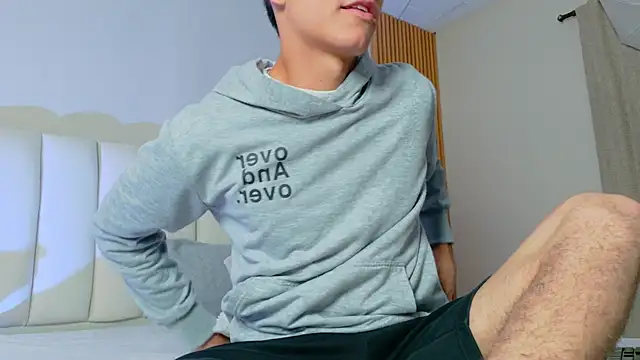 Snapshot of nicocrown chatting on March 2026 06:40:01 PM nicocrown online show from March 2026 06:40:01 PM