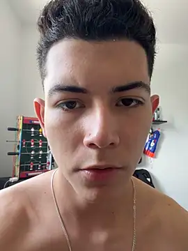 Snapshot of nicocrown chatting on March 2026 02:28:01 PM nicocrown online show from March 2026 02:28:01 PM