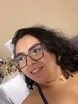 AlmaraRouge online show from May 2026 01:56:01 AM