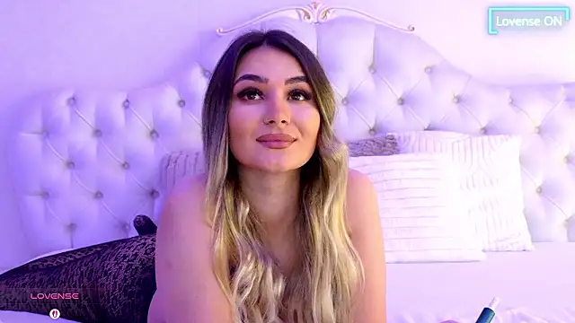 Snapshot of pr1nc3sss chatting on March 2026 05:25:01 AM pr1nc3sss online show from March 2026 05:25:01 AM