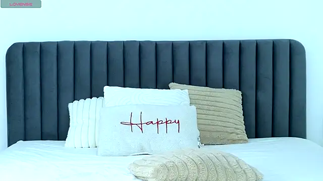 Snapshot of pr1nc3sss chatting on April 2026 05:08:02 AM pr1nc3sss online show from April 2026 05:08:02 AM