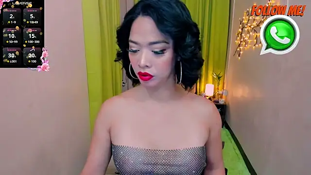 Snapshot of Seductive_Hanna chatting on March 2026 02:17:01 AM Seductive Hanna online show from March 2026 02:17:01 AM