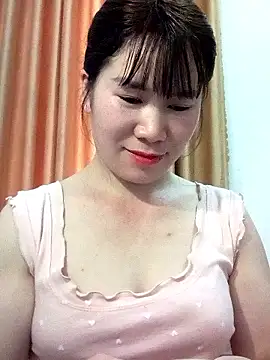 Bondgirl 9 online show from May 2026 07:05:02 AM