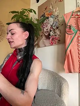 Snapshot of SkinnyLilly chatting on March 2026 01:16:02 PM SkinnyLilly online show from March 2026 01:16:02 PM