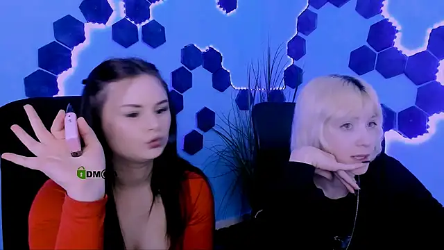 Snapshot of miss_courtney_ chatting on April 2026 10:26:01 AM miss courtney online show from April 2026 10:26:01 AM