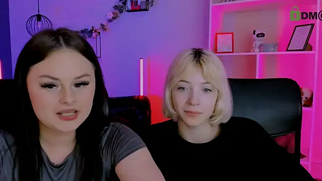 Snapshot of miss_courtney_ chatting on April 2026 09:15:01 AM miss courtney online show from April 2026 09:15:01 AM