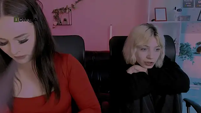 Snapshot of miss_courtney_ chatting on April 2026 09:52:01 AM miss courtney online show from April 2026 09:52:01 AM