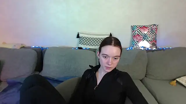 Snapshot of SunyLily chatting on April 2026 08:28:02 AM SunyLily online show from April 2026 08:28:02 AM