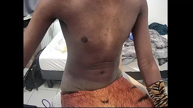 Snapshot of Tanned_tiger1 chatting on April 2026 07:05:01 PM Tanned tiger1 online show from April 2026 07:05:01 PM