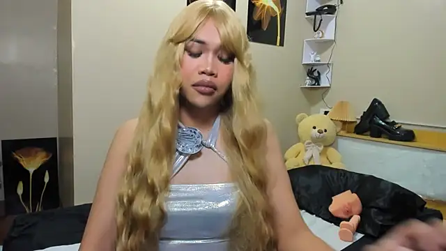 hugecelestina online show from April 2026 02:24:01 PM