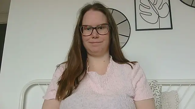 Snapshot of CelineThompson chatting on April 2026 02:09:02 PM CelineThompson online show from April 2026 02:09:02 PM