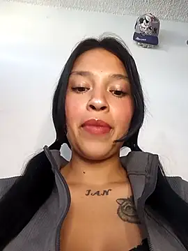 Snapshot of Candy-Blu chatting on March 2026 06:57:01 PM Candy-Blu online show from March 2026 06:57:01 PM