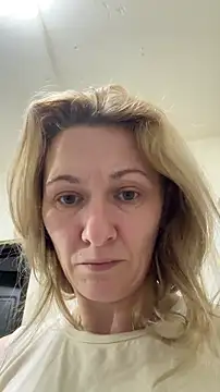 Snapshot of Secret_Ladyx chatting on March 2026 04:06:01 AM Secret Ladyx online show from March 2026 04:06:01 AM