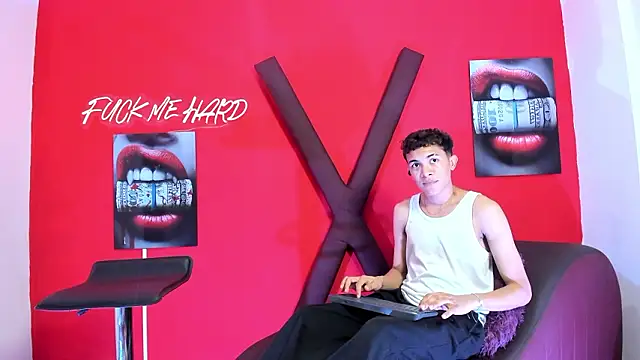 SKYN MAN online show from March 2026 01:42:02 AM