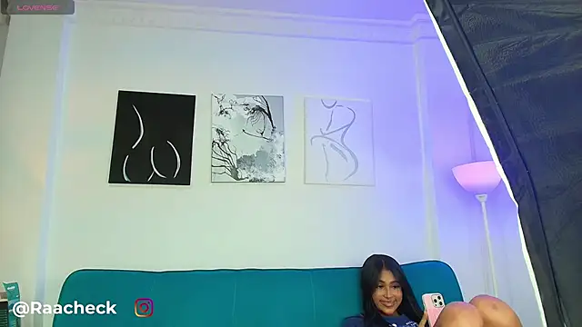 Snapshot of RAACHECK_ chatting on April 2026 02:29:02 AM RAACHECK online show from April 2026 02:29:02 AM