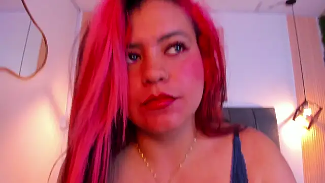 Snapshot of Mariee_bloom chatting on April 2026 06:19:01 AM Mariee bloom online show from April 2026 06:19:01 AM