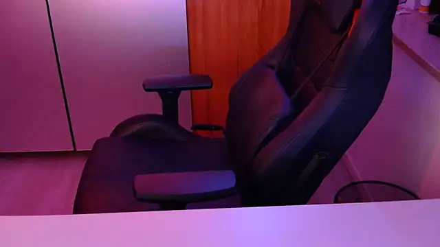 Snapshot of Blase_Hase123 chatting on March 2026 08:32:01 PM Blase Hase123 online show from March 2026 08:32:01 PM