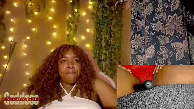 Snapshot of Goddess_MercedesRedd chatting on July 2026 05:15:01 PM Goddess MercedesRedd online show from July 2026 05:15:01 PM