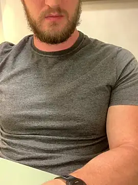 Empresarioloiro online show from March 2026 08:59:01 PM