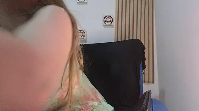 Caroline hernandes online show from March 2026 02:26:02 AM