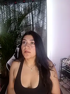 Snapshot of sckarlet1 chatting on April 2026 06:13:02 PM sckarlet1 online show from April 2026 06:13:02 PM